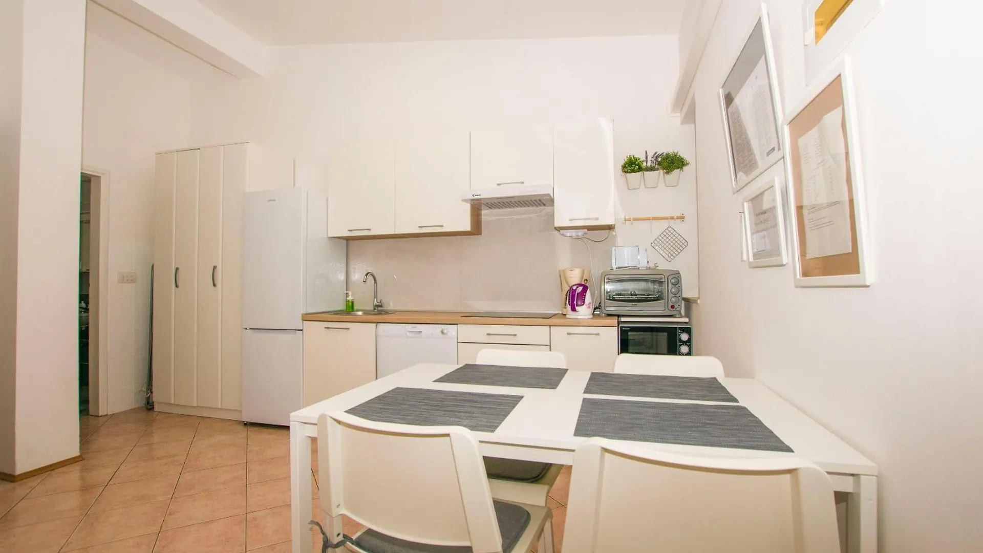 Apartments Josip Drage