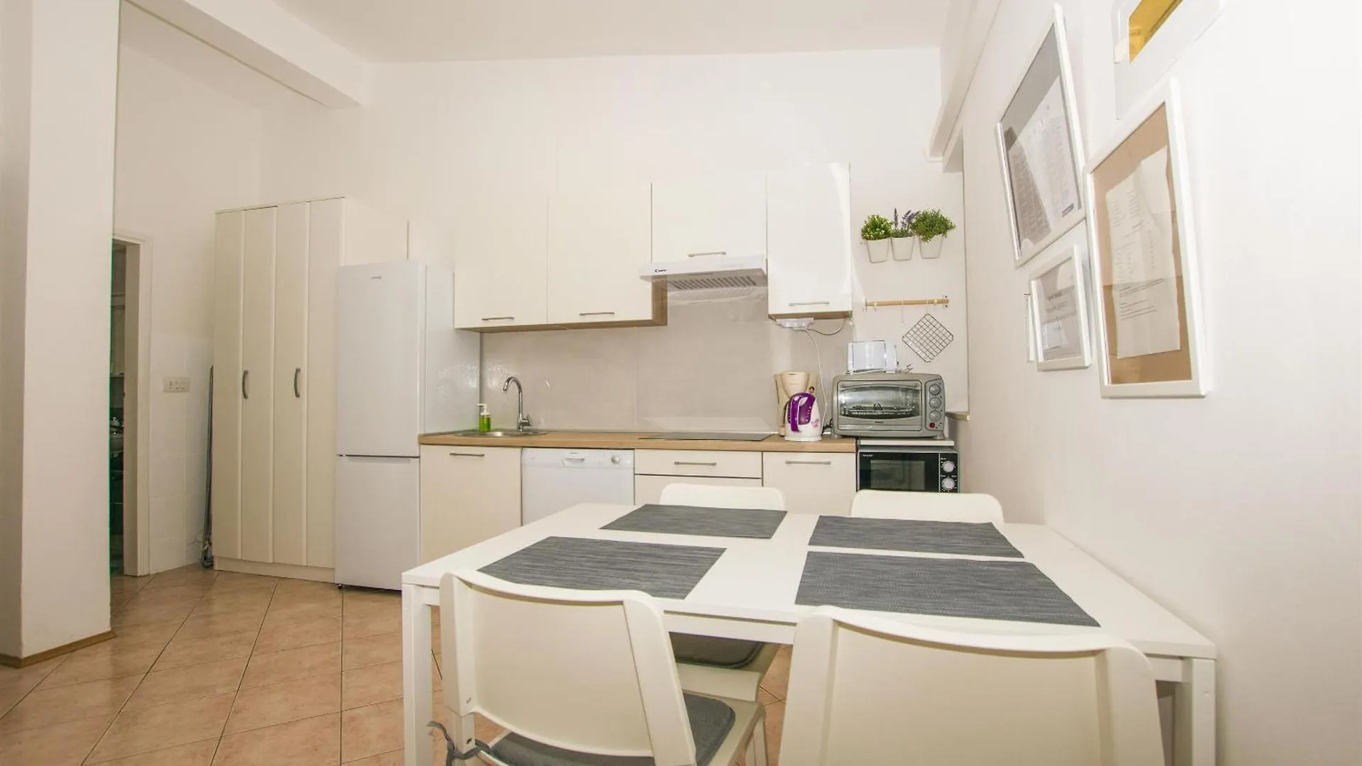 Apartments Josip Drage 0*,  Chorvatsko
