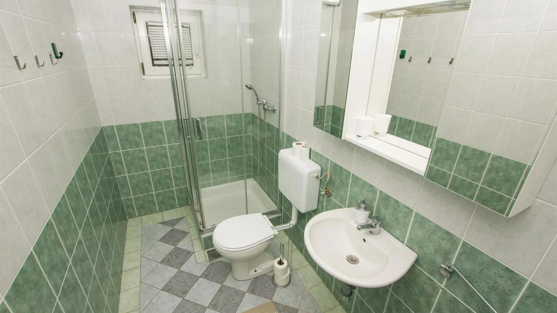 Apartments Josip Drage