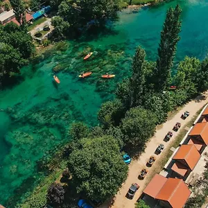River Huts Zrmanja Chata